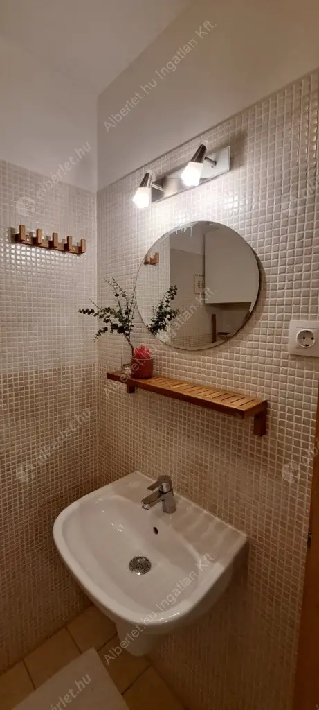 Kiadó albérlet 229000 Ft/hó áron: Budapest, IX. kerület  Haller utca. Mérete: 31 nm, 1 szobás | Alberlet.hu - 6616043