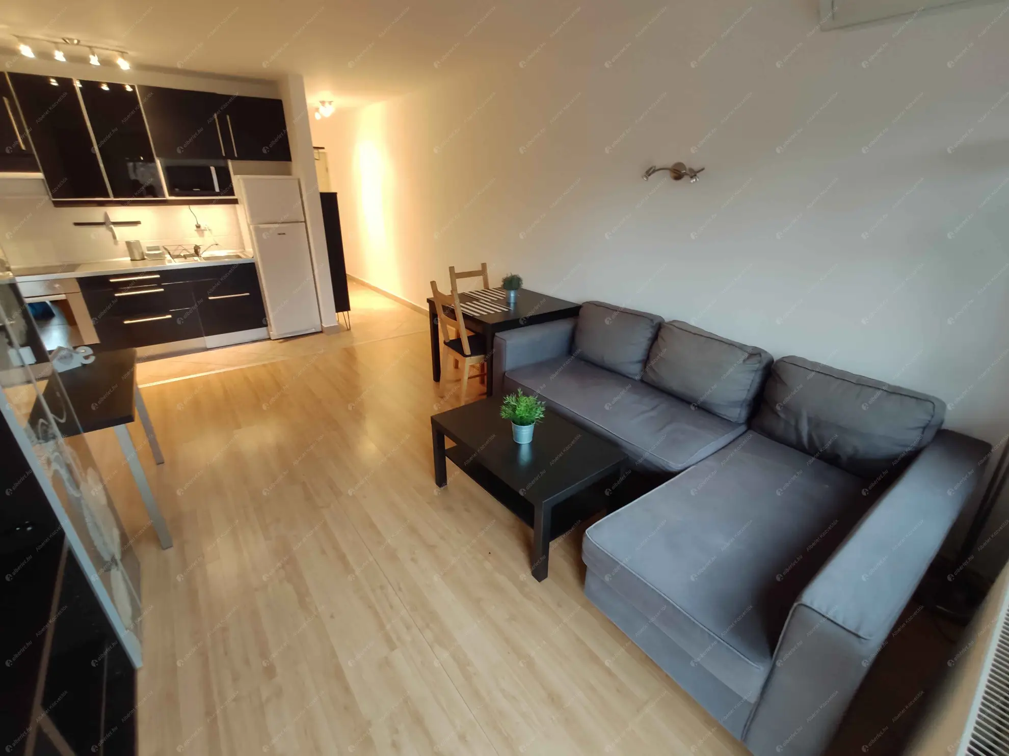 Kiadó albérlet 240000 Ft/hó áron: Budapest, IX. kerület  Haller utca. Mérete: 45 nm, 2 szobás | Alberlet.hu - 6611108