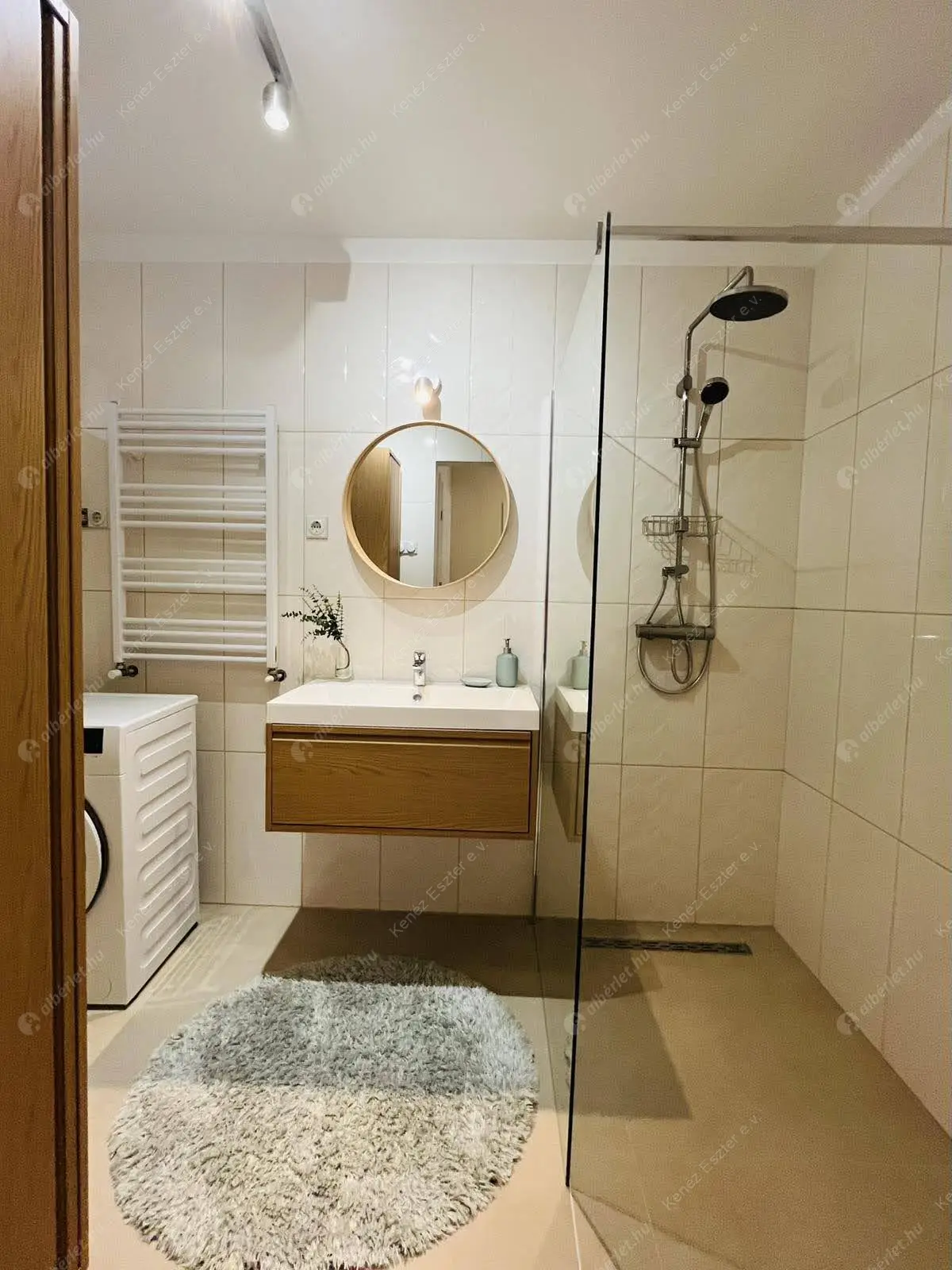 Kiadó albérlet 395000 Ft/hó áron: Budapest, IX. kerület  Haller utca. Mérete: 50 nm, 2 szobás | Alberlet.hu - 6547820