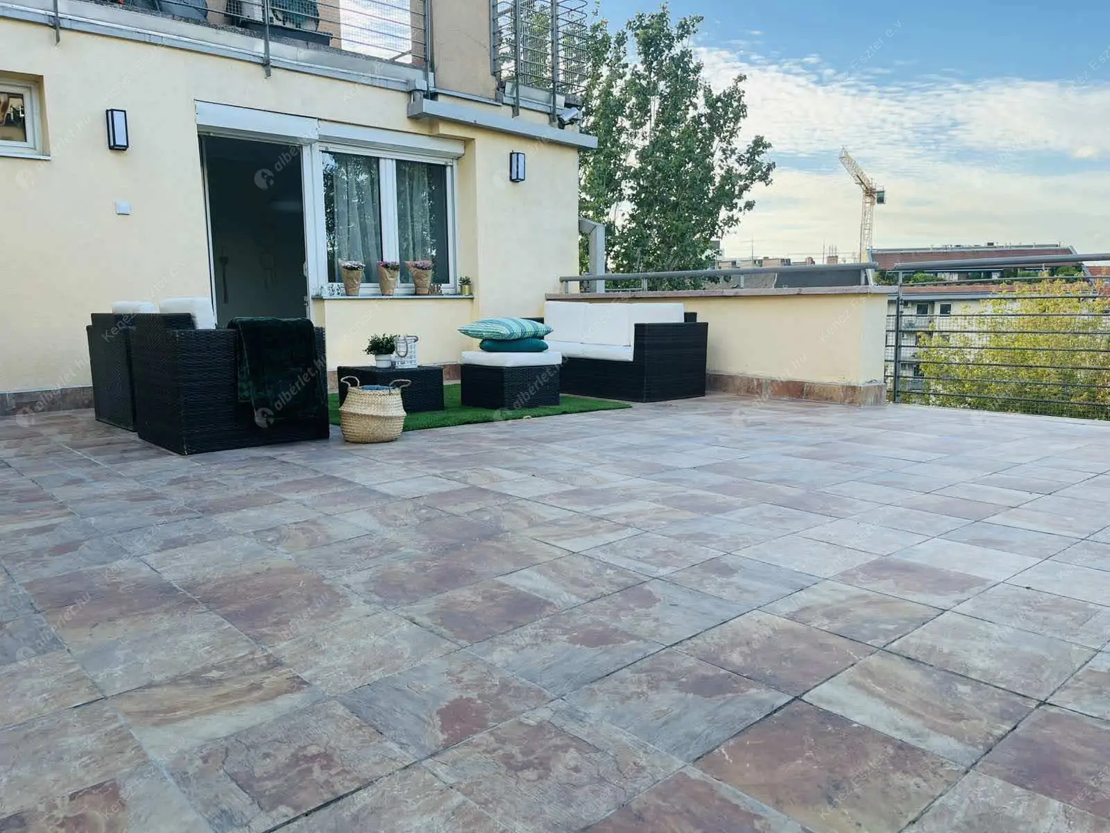 Kiadó albérlet 395000 Ft/hó áron: Budapest, IX. kerület  Haller utca. Mérete: 50 nm, 2 szobás | Alberlet.hu - 6547821