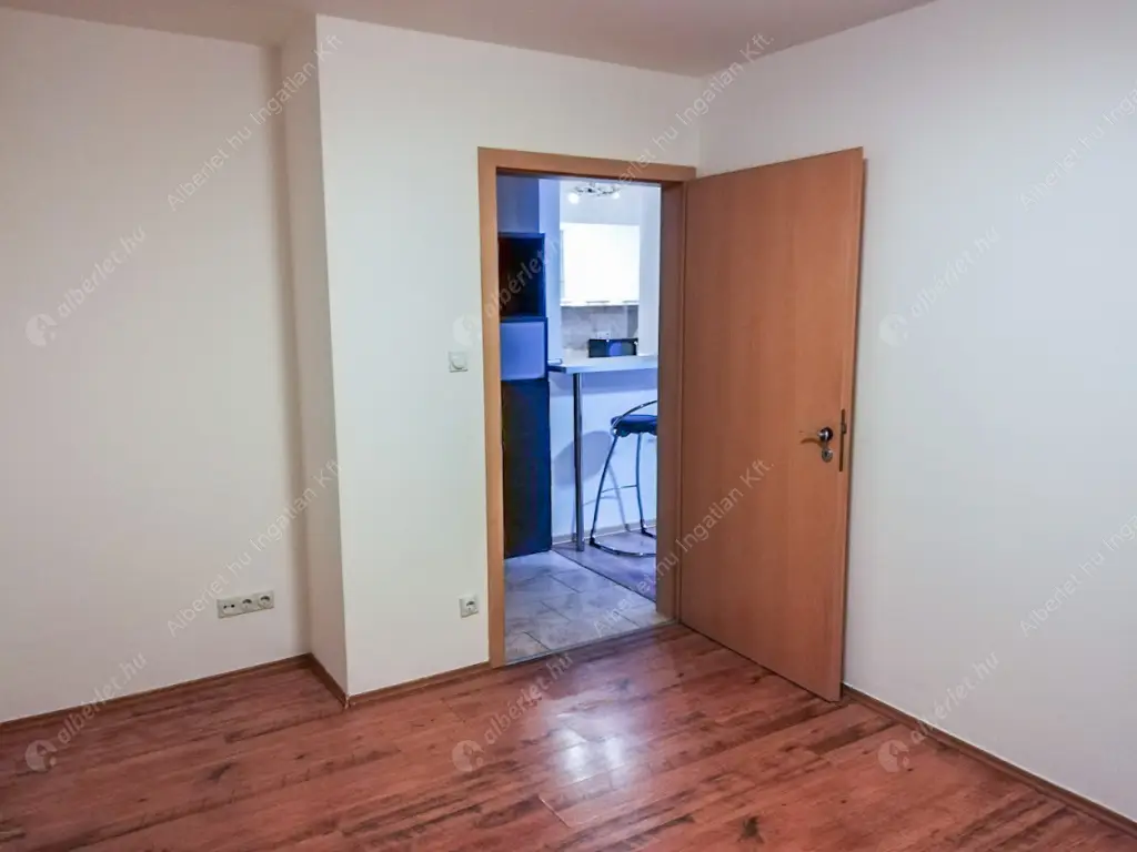 Kiadó albérlet 220000 Ft/hó áron: Budapest, IX. kerület  Haller utca. Mérete: 55 nm, 2 szobás | Alberlet.hu - 6598296