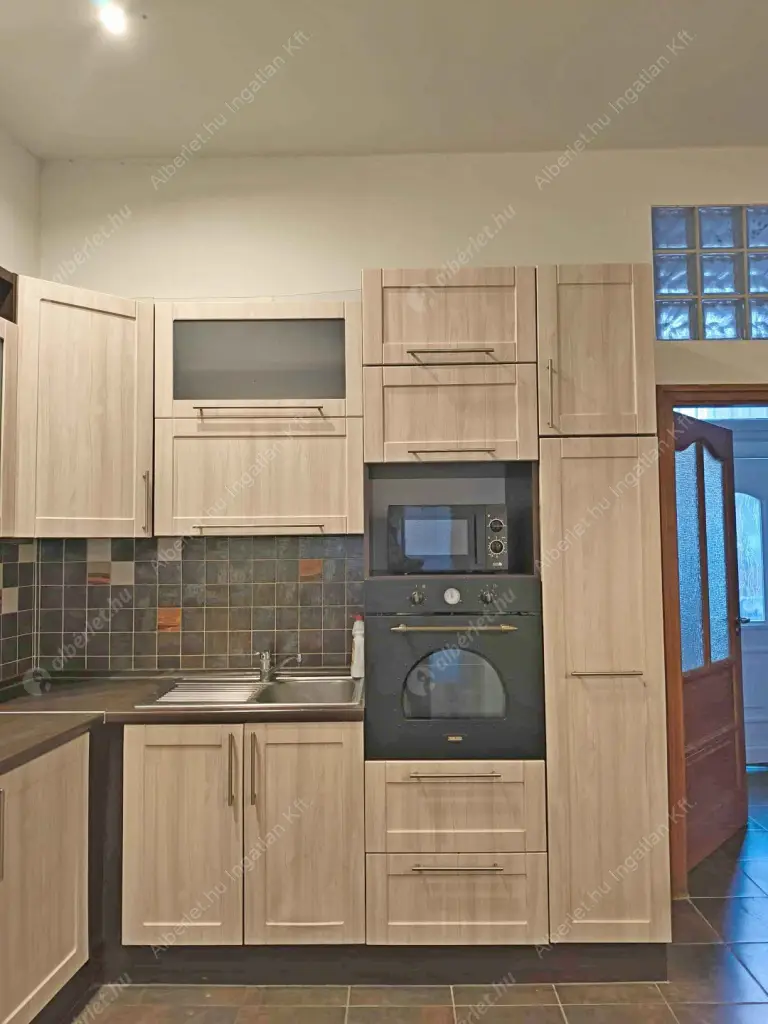 Kiadó albérlet 290000 Ft/hó áron: Budapest, IX. kerület  Hőgyes Endre utca. Mérete: 61 nm, 2 szobás | Alberlet.hu - 6591182