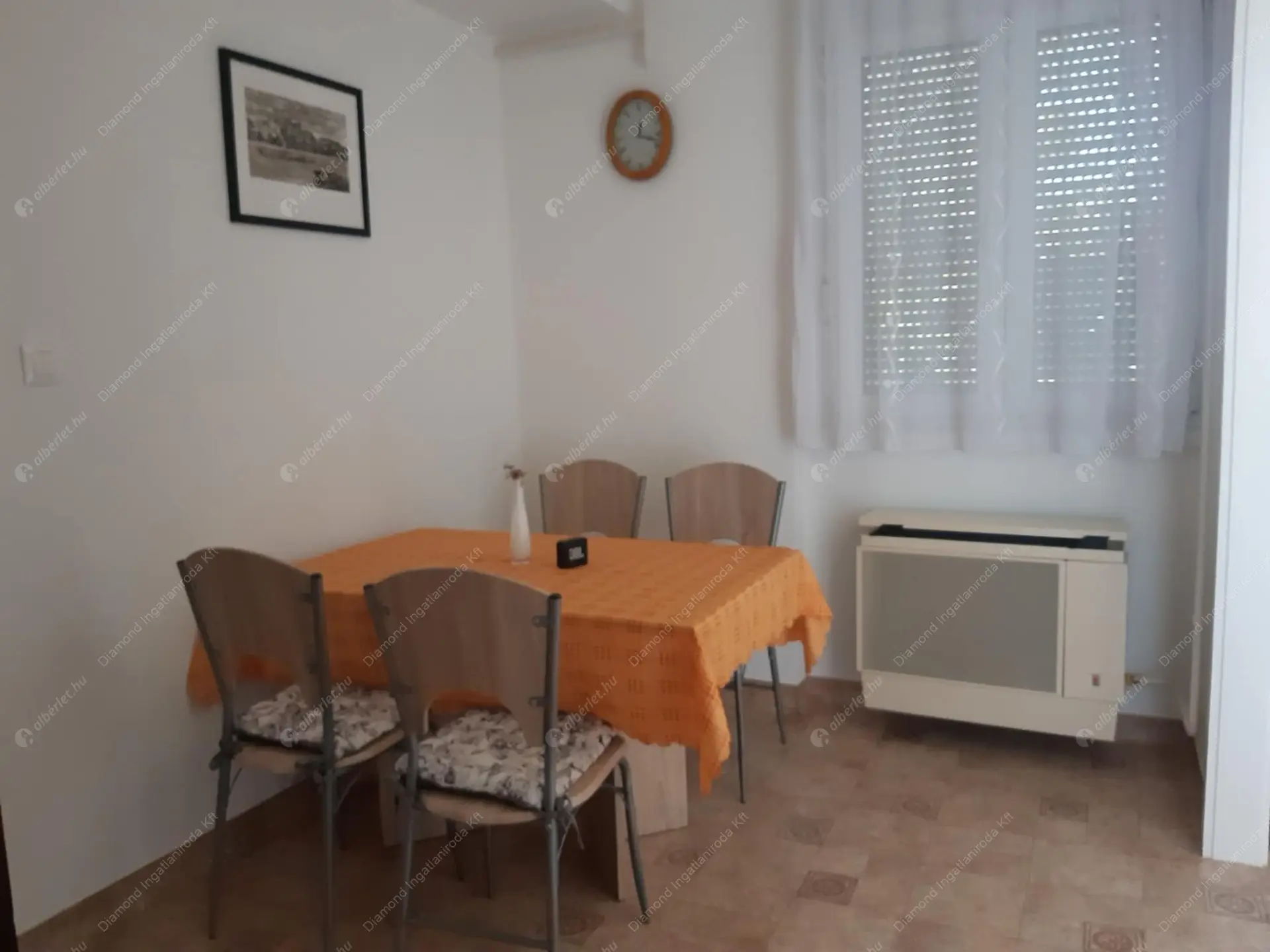 Kiadó albérlet 220000 Ft/hó áron: Budapest, IX. kerület  Hurok utca. Mérete: 30 nm, 1 szobás | Alberlet.hu - 6503831