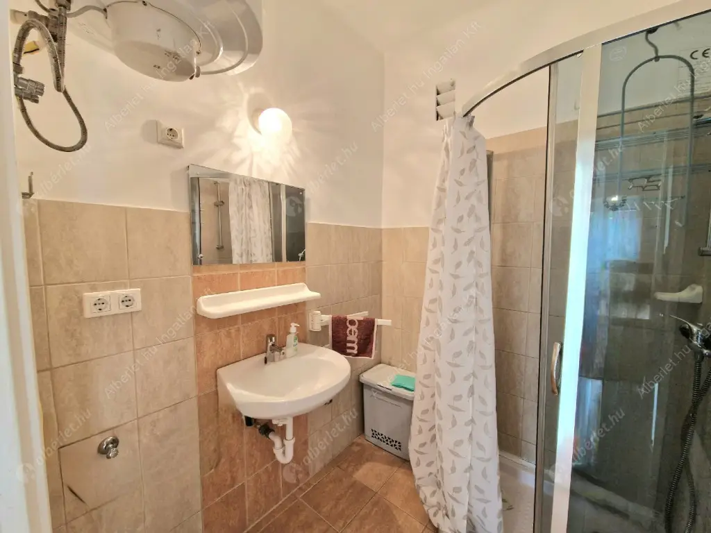 Kiadó albérlet 195000 Ft/hó áron: Budapest, IX. kerület  Hurok utca. Mérete: 50 nm, 2 szobás | Alberlet.hu - 6631616