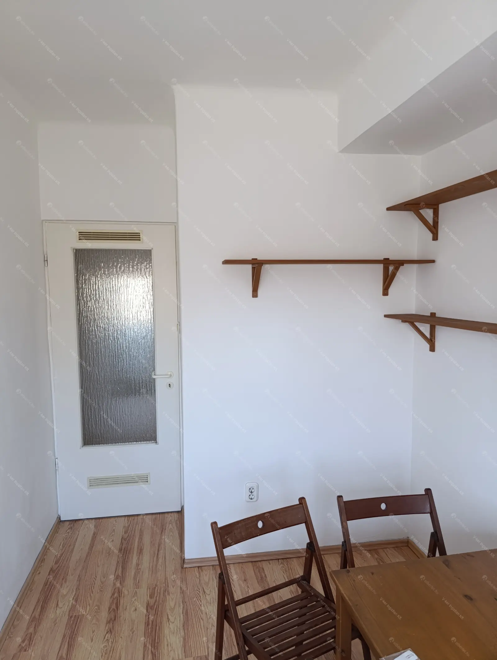 Kiadó albérlet 200000 Ft/hó áron: Budapest, IX. kerület  Ifjúmunkás utca. Mérete: 39 nm, 1 szobás | Alberlet.hu - 6665216