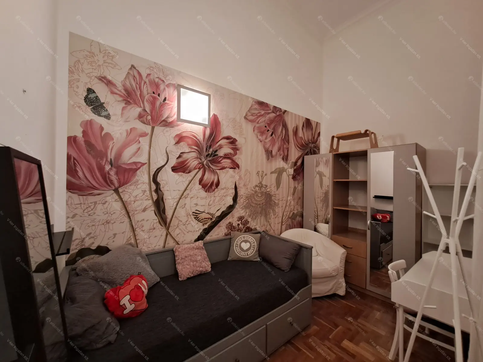 Kiadó albérlet 622000 Ft/hó áron: Budapest, IX. kerület  Kálvin tér. Mérete: 120 nm, 4 szobás | Alberlet.hu - 6706554