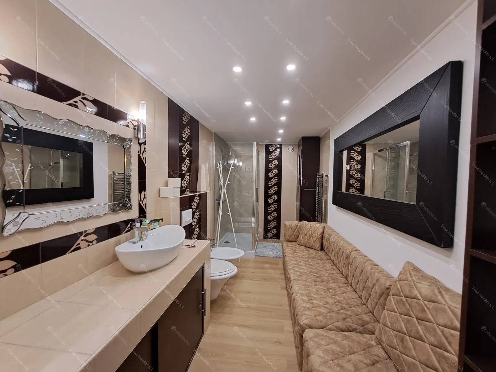 Kiadó albérlet 622000 Ft/hó áron: Budapest, IX. kerület  Kálvin tér. Mérete: 120 nm, 4 szobás | Alberlet.hu - 6706557