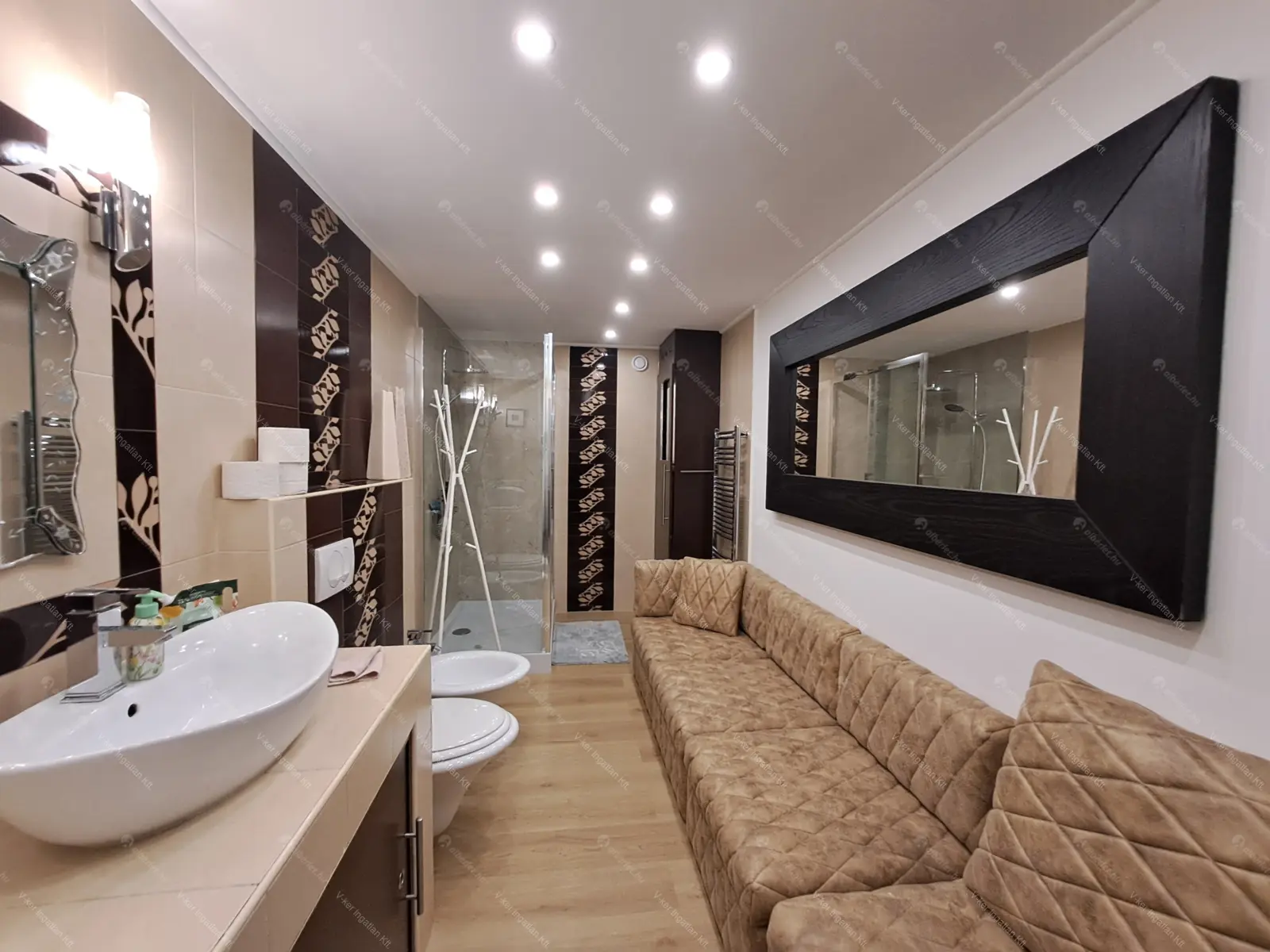 Kiadó albérlet 622000 Ft/hó áron: Budapest, IX. kerület  Kálvin tér. Mérete: 120 nm, 4 szobás | Alberlet.hu - 6706558