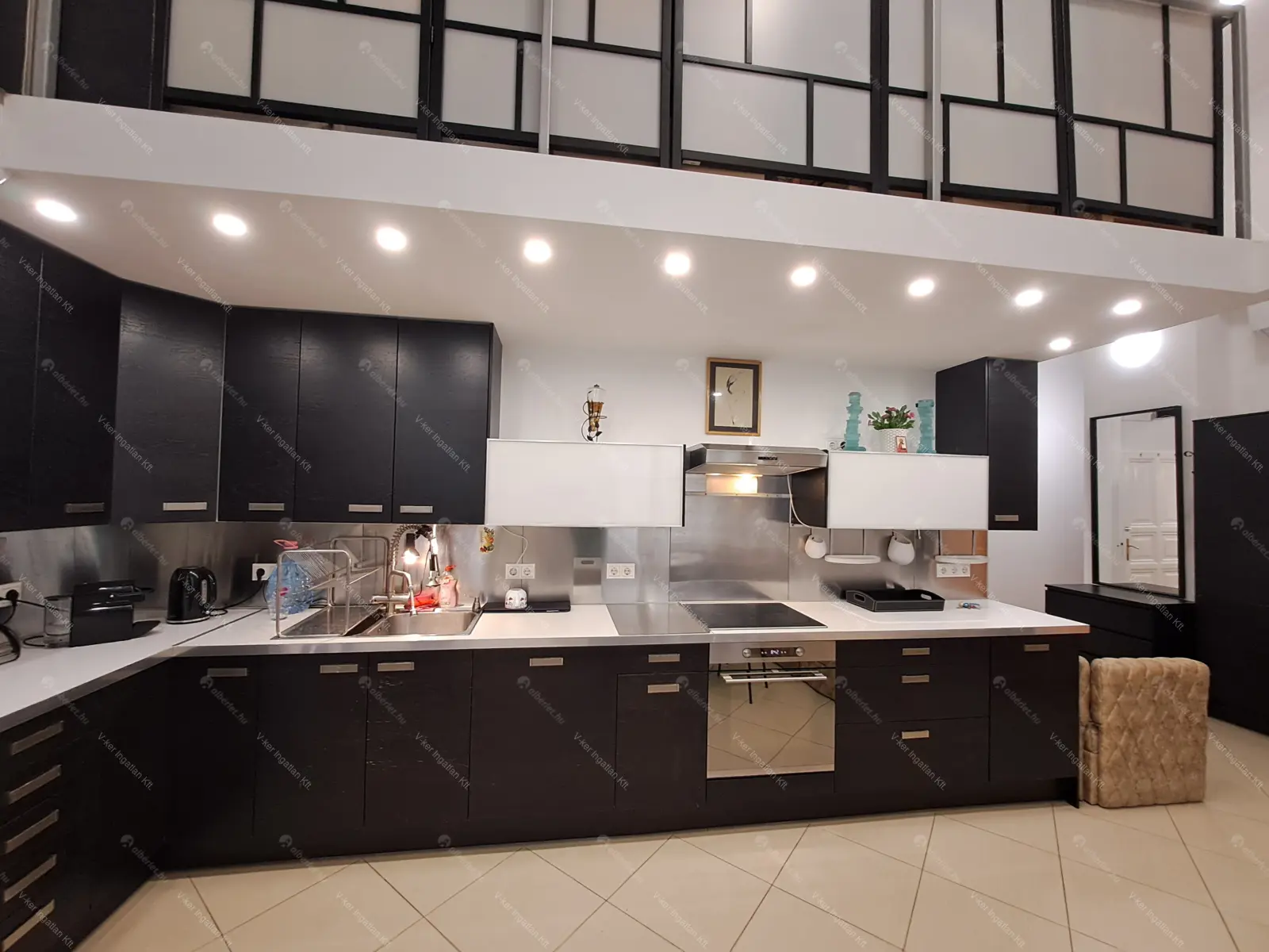 Kiadó albérlet 622000 Ft/hó áron: Budapest, IX. kerület  Kálvin tér. Mérete: 120 nm, 4 szobás | Alberlet.hu - 6706562