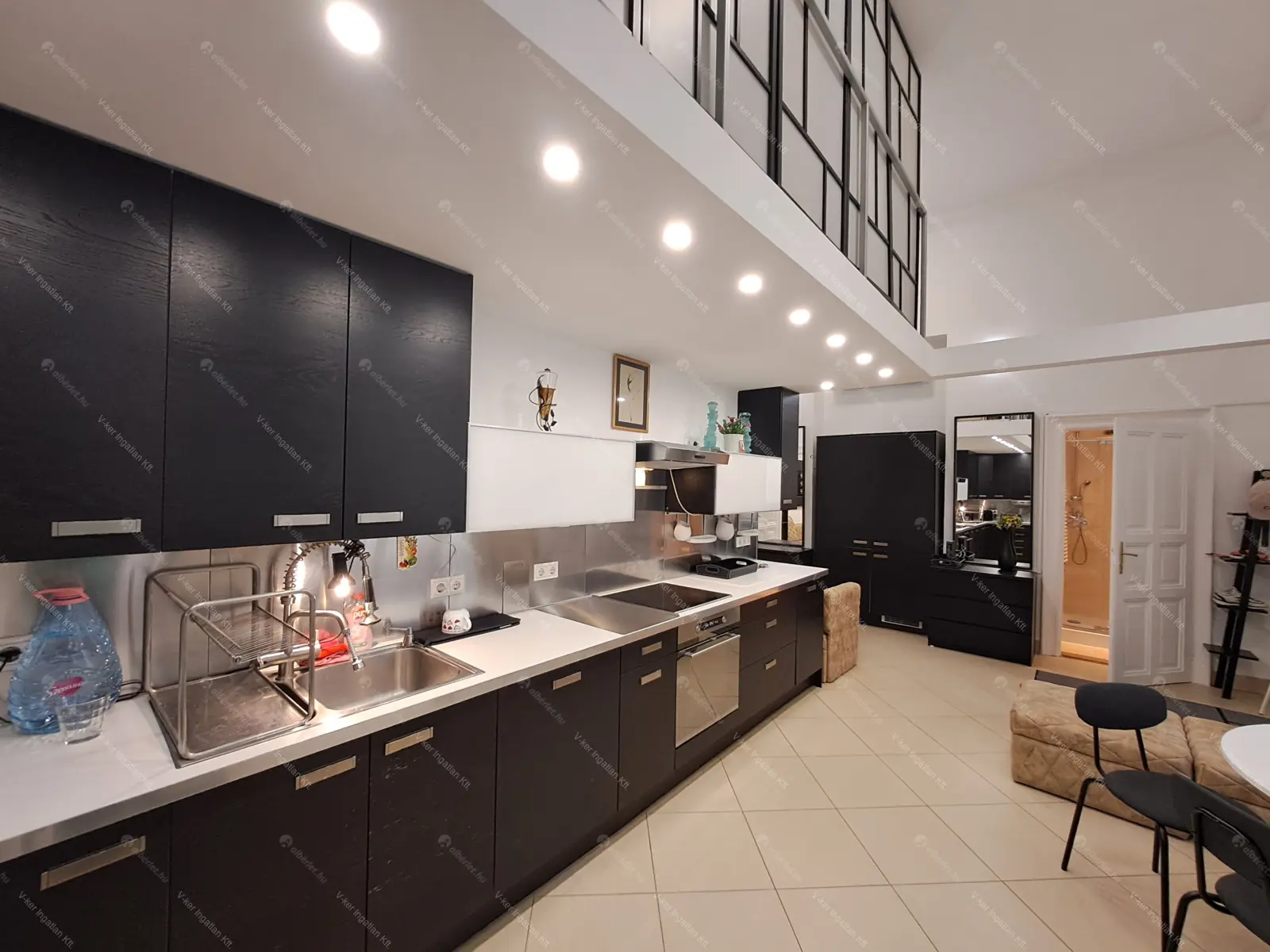 Kiadó albérlet 622000 Ft/hó áron: Budapest, IX. kerület  Kálvin tér. Mérete: 120 nm, 4 szobás | Alberlet.hu - 6706563