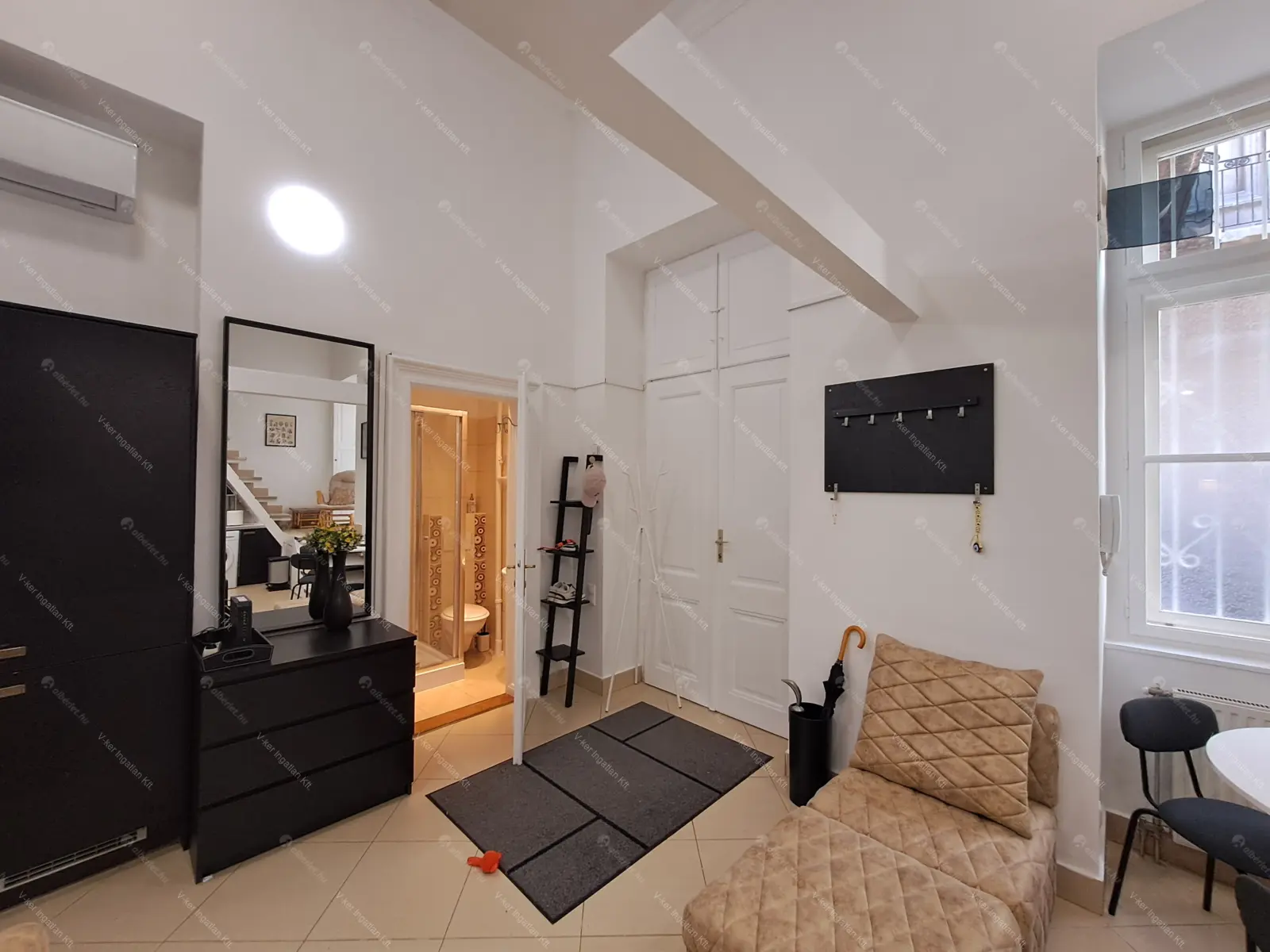 Kiadó albérlet 622000 Ft/hó áron: Budapest, IX. kerület  Kálvin tér. Mérete: 120 nm, 4 szobás | Alberlet.hu - 6706564