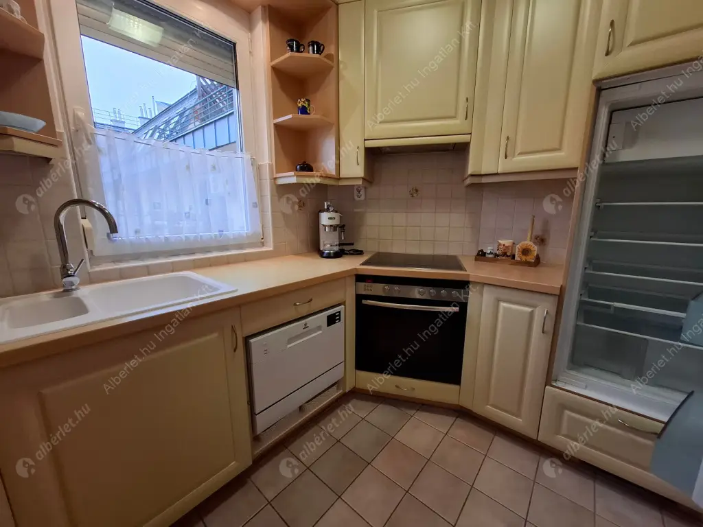 Kiadó albérlet 330000 Ft/hó áron: Budapest, IX. kerület  Kinizsi utca. Mérete: 61 nm, 2 szobás | Alberlet.hu - 6581506