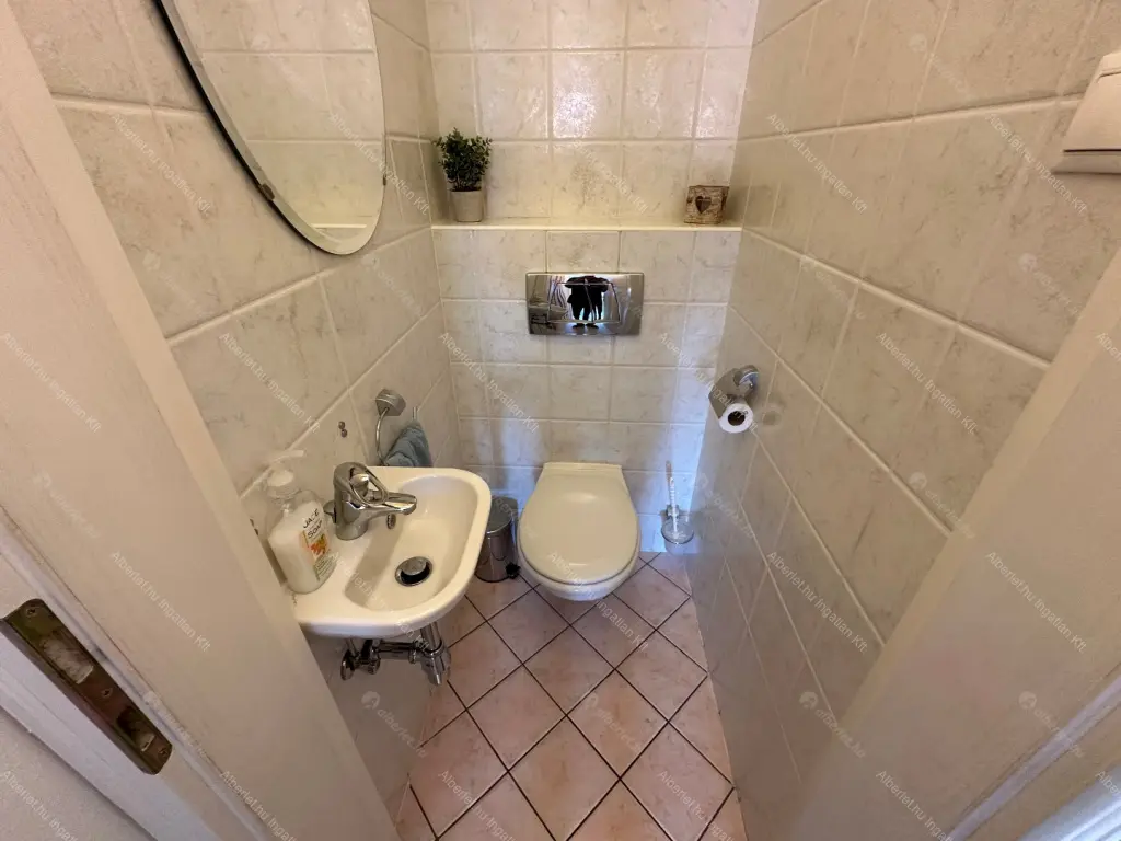 Kiadó albérlet 605000 Ft/hó áron: Budapest, IX. kerület  Kinizsi utca. Mérete: 80 nm, 3 szobás | Alberlet.hu - 6638761