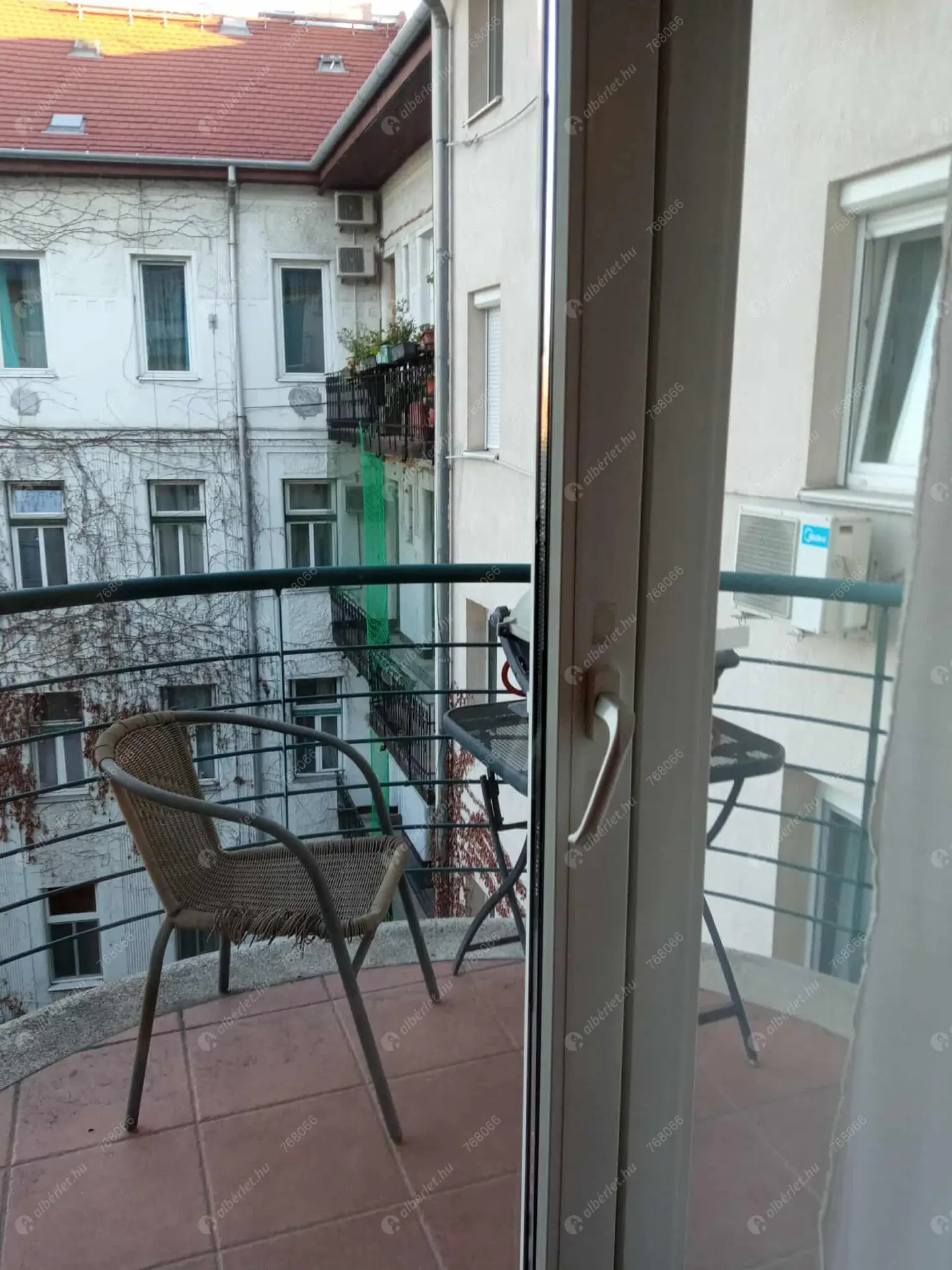 Kiadó albérlet 320000 Ft/hó áron: Budapest, IX. kerület  Kinizsi utca. Mérete: 84 nm, 2 szobás | Alberlet.hu - 6536064