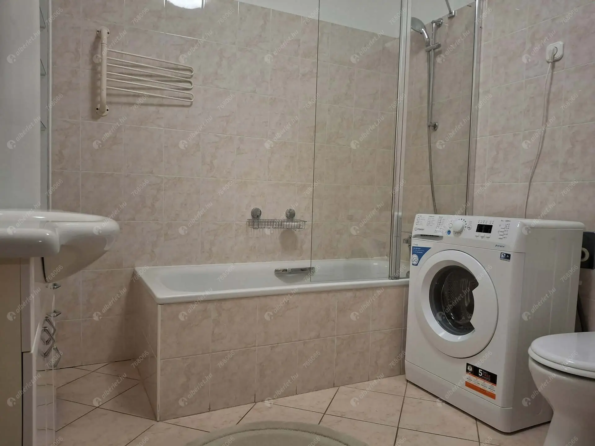 Kiadó albérlet 320000 Ft/hó áron: Budapest, IX. kerület  Kinizsi utca. Mérete: 84 nm, 2 szobás | Alberlet.hu - 6536065