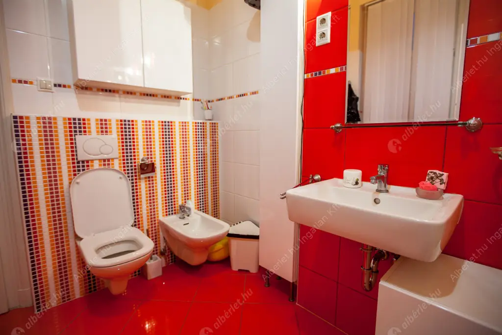 Kiadó albérlet 380000 Ft/hó áron: Budapest, IX. kerület  Közraktár utca. Mérete: 82 nm, 3 szobás | Alberlet.hu - 6585093