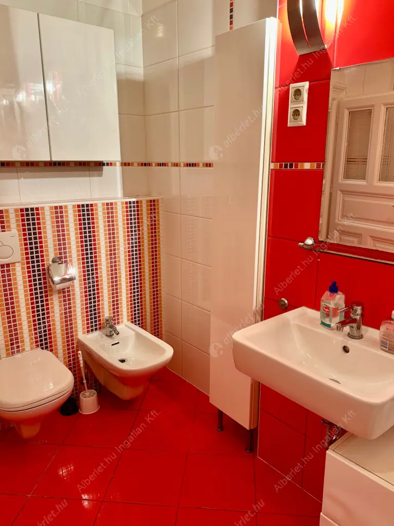 Kiadó albérlet 350000 Ft/hó áron: Budapest, IX. kerület  Közraktár utca. Mérete: 82 nm, 3 szobás | Alberlet.hu - 6603389