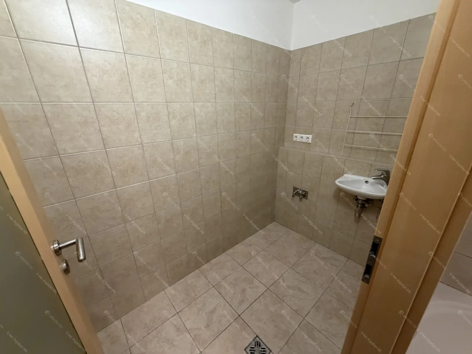 Kiadó albérlet 600000 Ft/hó áron: Budapest, IX. kerület  Lechner Ödön fasor. Mérete: 116 nm, 3 szobás | Alberlet.hu - 6666099