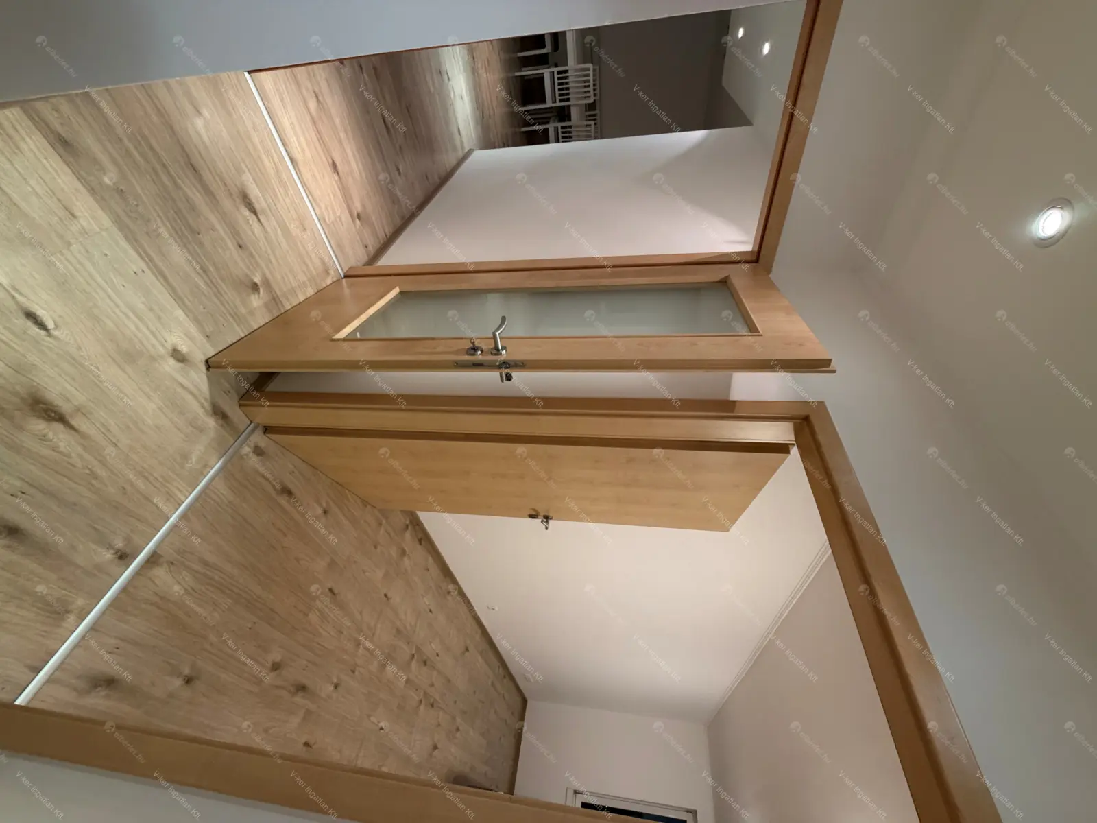 Kiadó albérlet 600000 Ft/hó áron: Budapest, IX. kerület  Lechner Ödön fasor. Mérete: 116 nm, 3 szobás | Alberlet.hu - 6666105