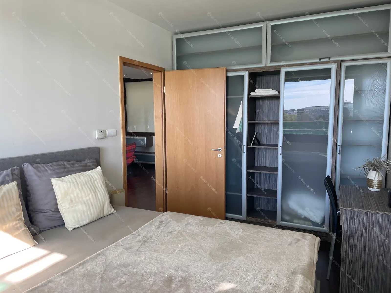 Kiadó albérlet 912000 Ft/hó áron: Budapest, IX. kerület  Lechner Ödön fasor. Mérete: 130 nm, 4 szobás | Alberlet.hu - 6700961