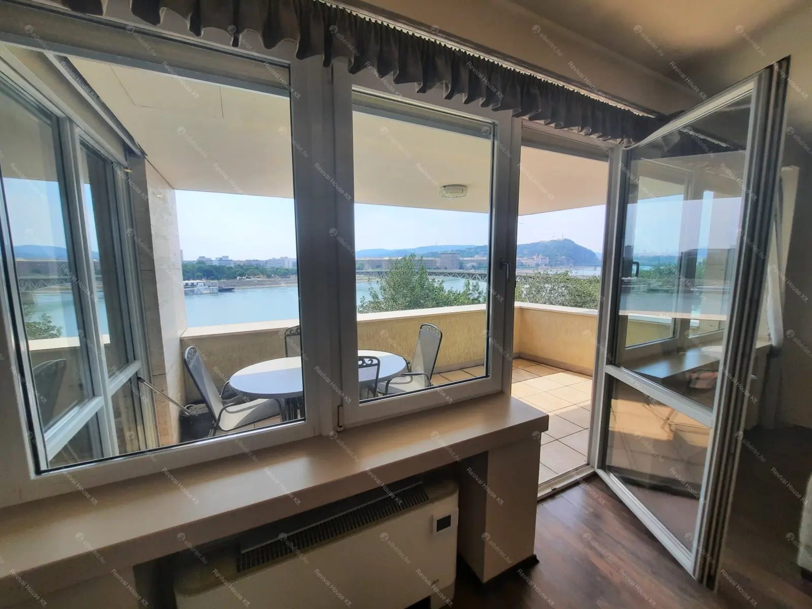 Kiadó albérlet 1322000 Ft/hó áron: Budapest, IX. kerület  Lechner Ödön fasor. Mérete: 147 nm, 4 szobás | Alberlet.hu - 6655750