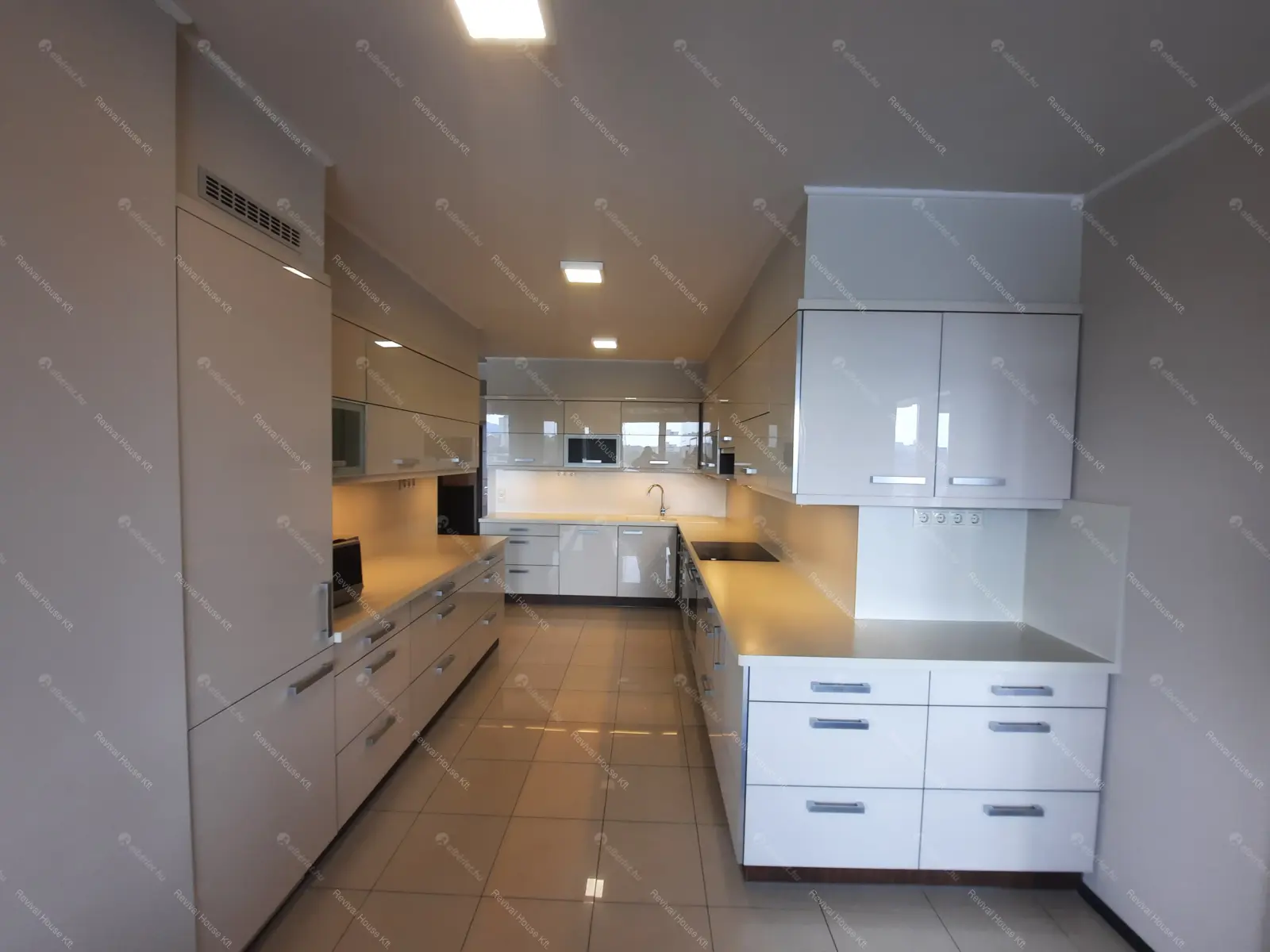 Kiadó albérlet 1322000 Ft/hó áron: Budapest, IX. kerület  Lechner Ödön fasor. Mérete: 147 nm, 4 szobás | Alberlet.hu - 6655757