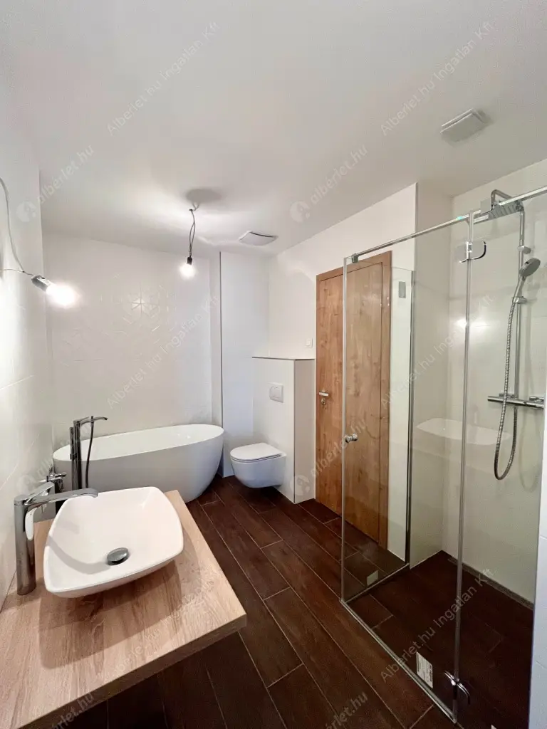 Kiadó albérlet 681000 Ft/hó áron: Budapest, IX. kerület  Lechner Ödön fasor. Mérete: 60 nm, 2 szobás | Alberlet.hu - 6524153