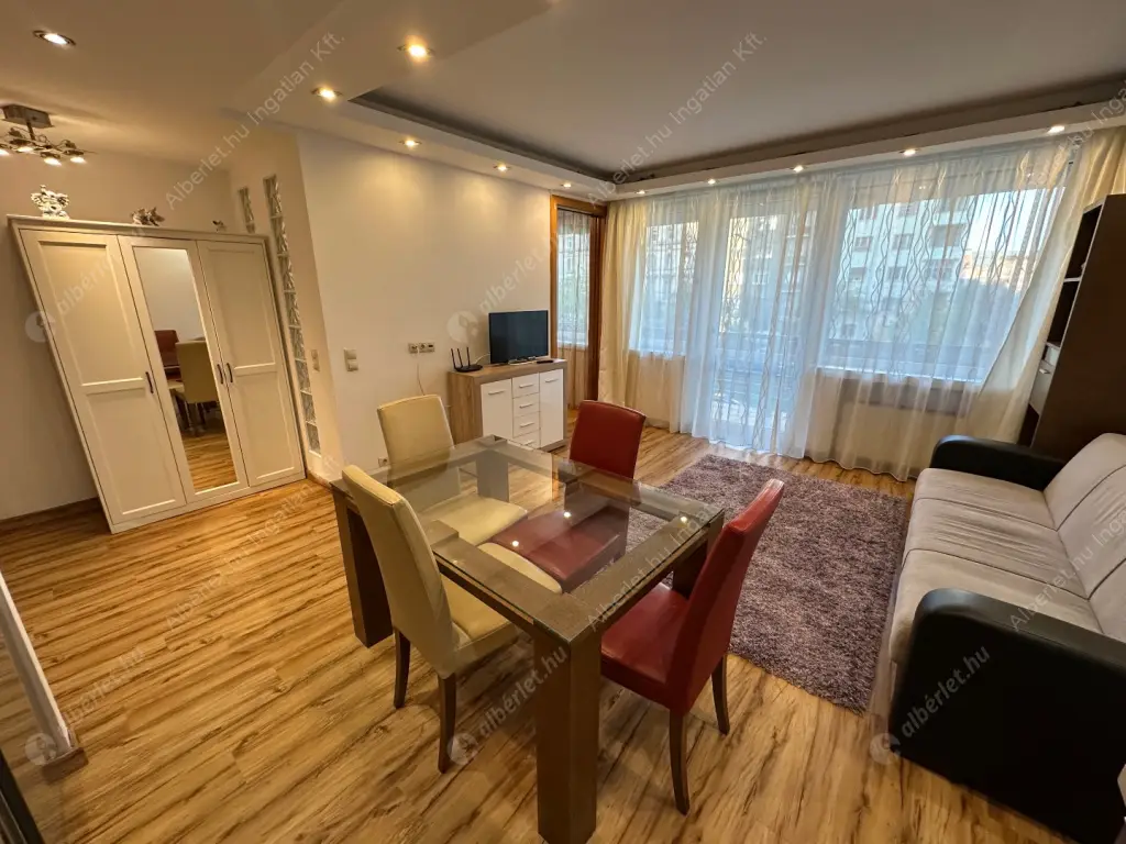 Kiadó albérlet 350000 Ft/hó áron: Budapest, IX. kerület  Lechner Ödön fasor. Mérete: 60 nm, 2 szobás | Alberlet.hu - 6516917