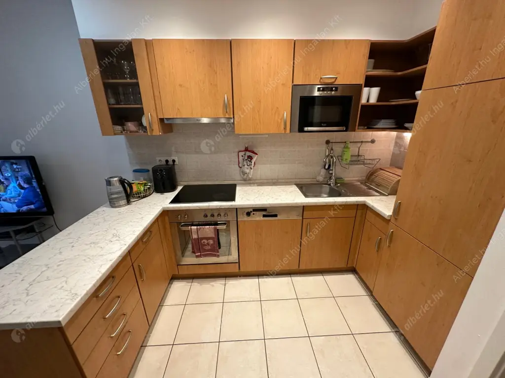 Kiadó albérlet 399000 Ft/hó áron: Budapest, IX. kerület  Lechner Ödön fasor. Mérete: 74 nm, 2 szobás | Alberlet.hu - 6634526