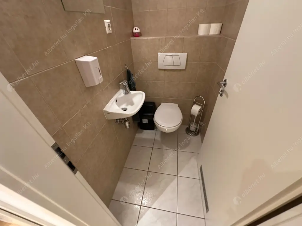 Kiadó albérlet 399000 Ft/hó áron: Budapest, IX. kerület  Lechner Ödön fasor. Mérete: 74 nm, 2 szobás | Alberlet.hu - 6634536