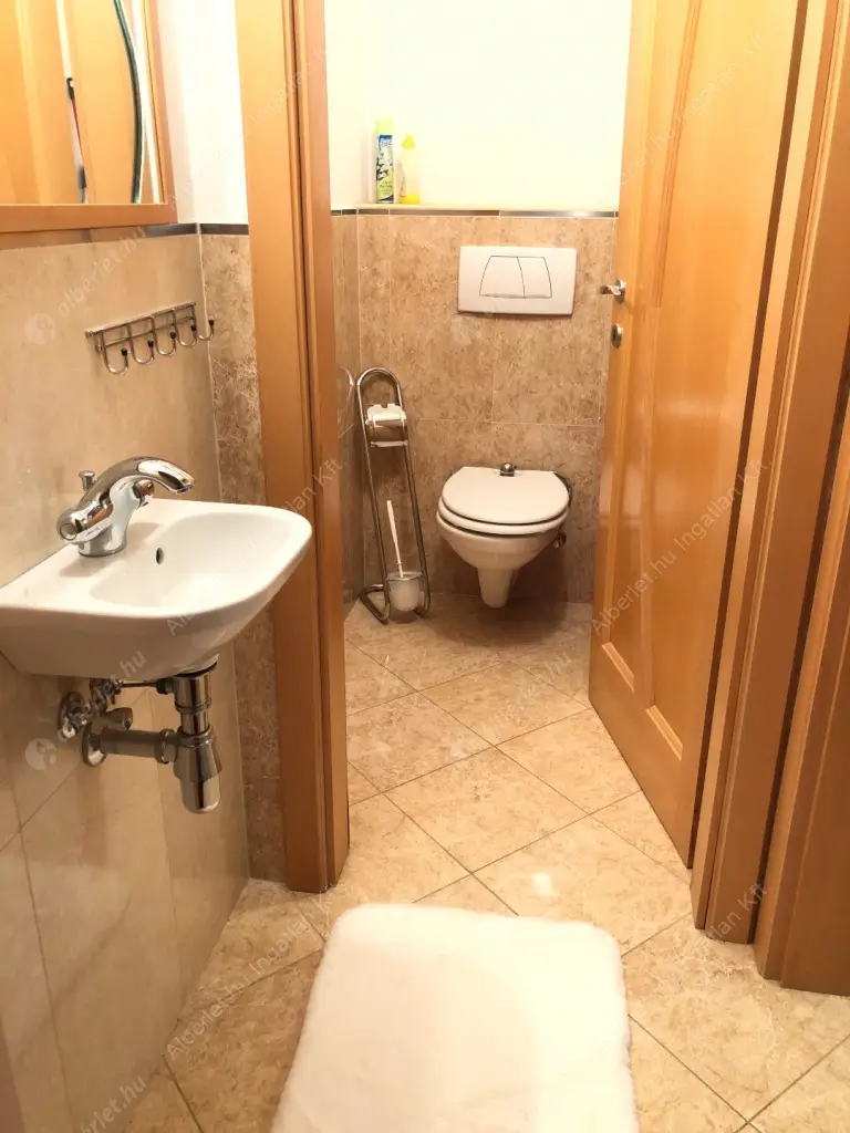 Kiadó albérlet 400000 Ft/hó áron: Budapest, IX. kerület  Lechner Ödön fasor. Mérete: 74 nm, 2 szobás | Alberlet.hu - 6629302