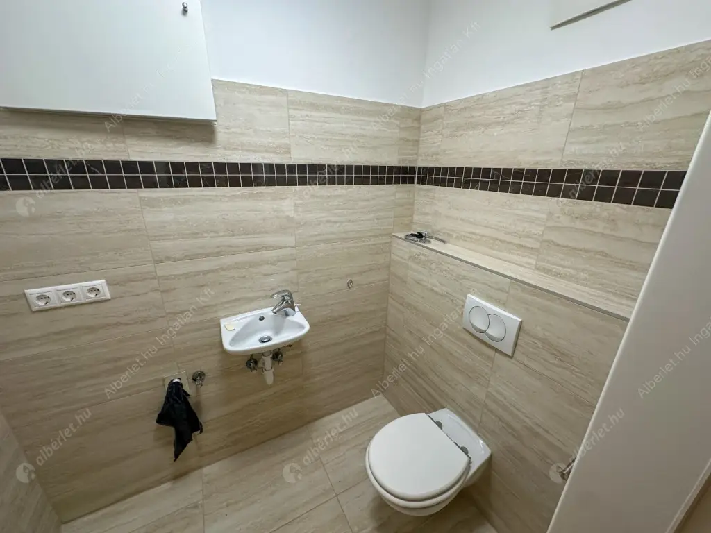 Kiadó albérlet 500000 Ft/hó áron: Budapest, IX. kerület  Lechner Ödön fasor. Mérete: 79 nm, 2 szobás | Alberlet.hu - 6577488