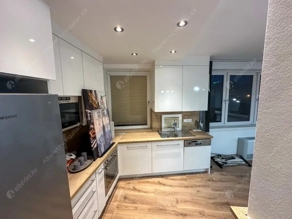 Kiadó albérlet 500000 Ft/hó áron: Budapest, IX. kerület  Lechner Ödön fasor. Mérete: 79 nm, 3 szobás | Alberlet.hu - 6593070