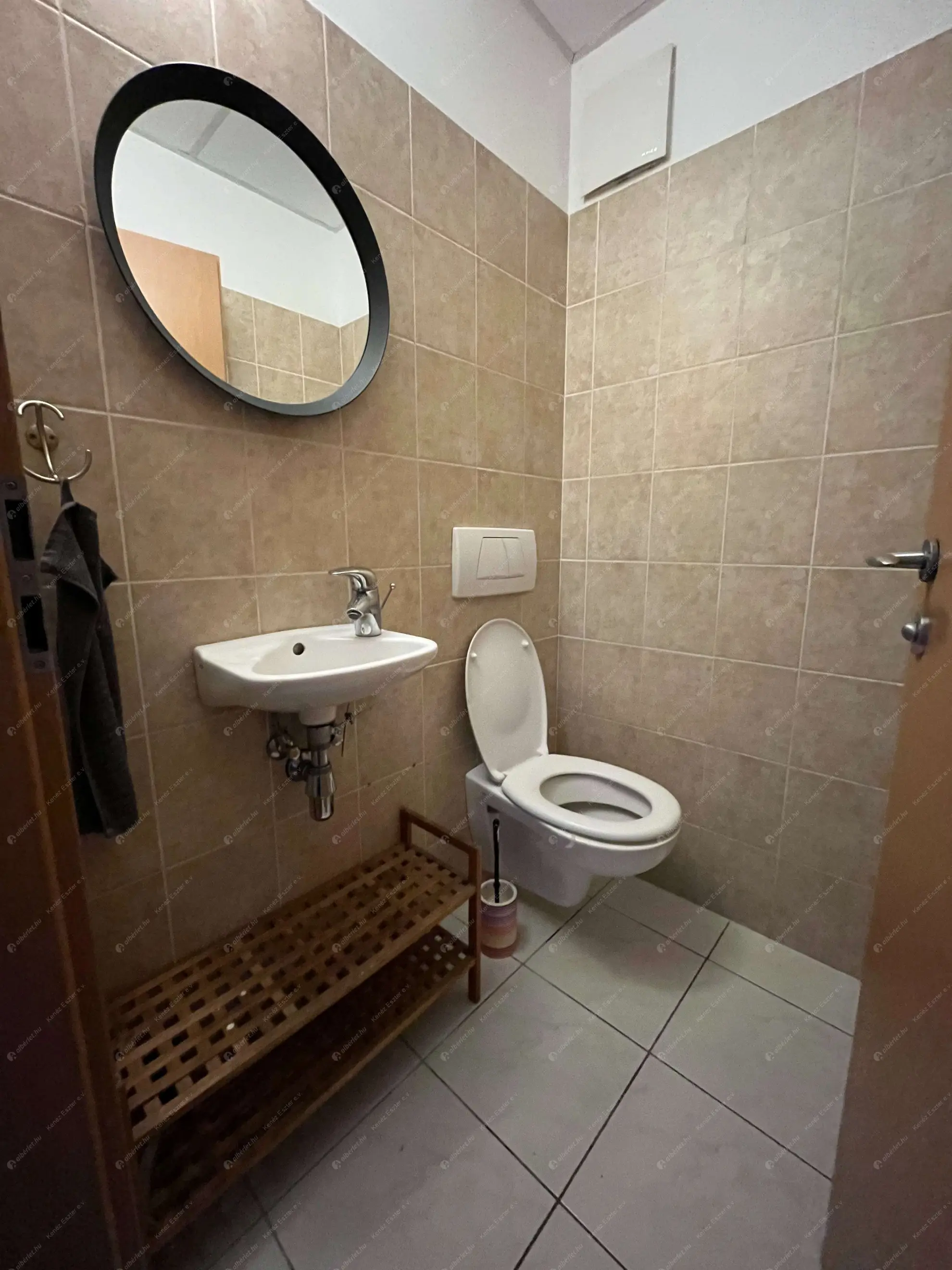 Kiadó albérlet 556000 Ft/hó áron: Budapest, IX. kerület  Lechner Ödön fasor. Mérete: 90 nm, 3 szobás | Alberlet.hu - 6577892