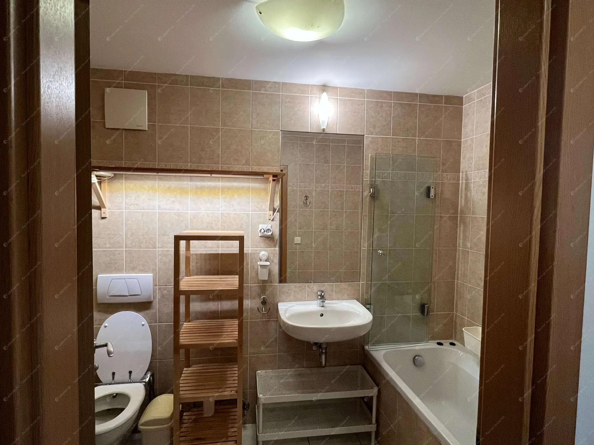 Kiadó albérlet 580000 Ft/hó áron: Budapest, IX. kerület  Lechner Ödön fasor. Mérete: 90 nm, 3 szobás | Alberlet.hu - 6581411