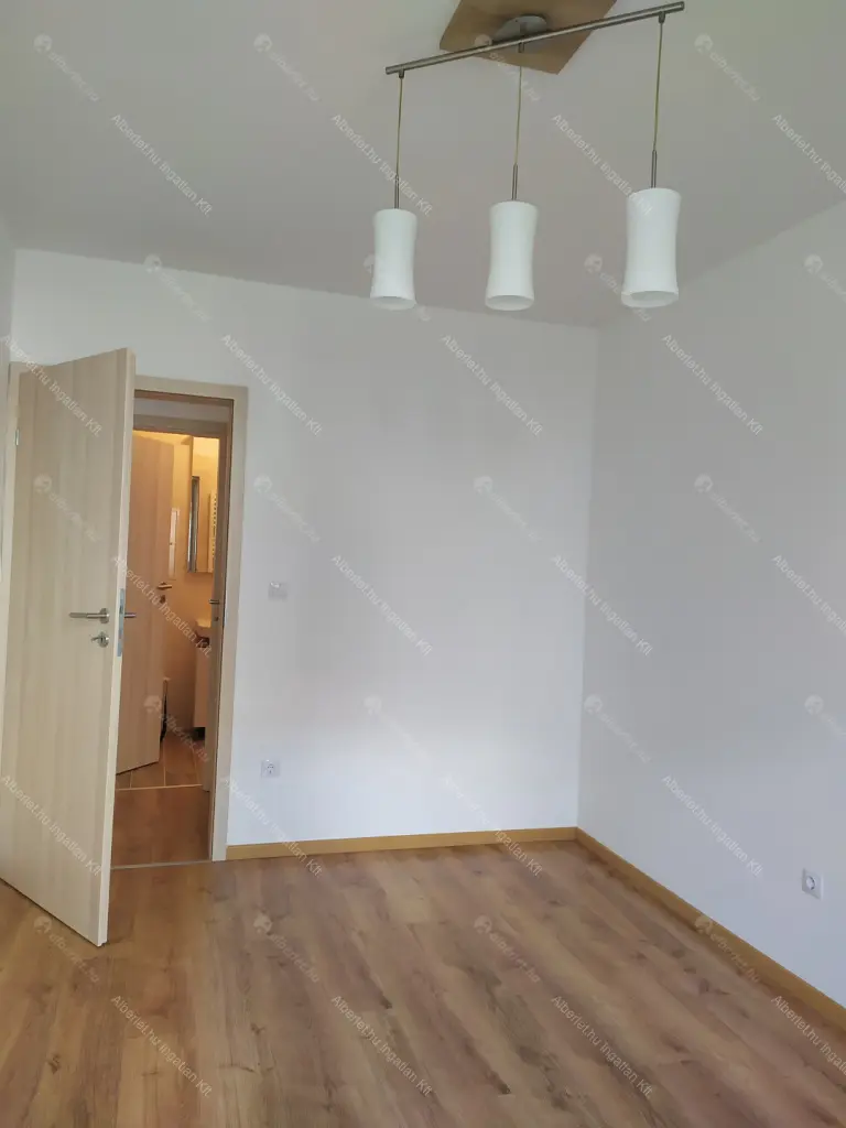 Kiadó albérlet 240000 Ft/hó áron: Budapest, IX. kerület  Lenhossék utca. Mérete: 44 nm, 2 szobás | Alberlet.hu - 6669492