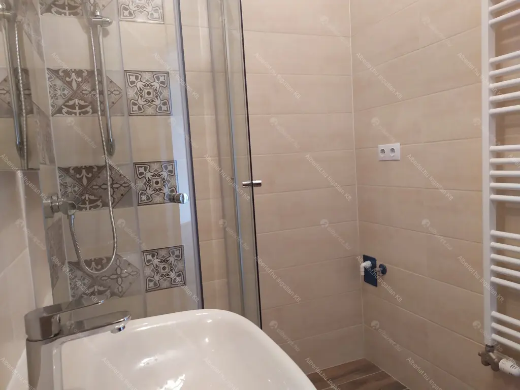 Kiadó albérlet 240000 Ft/hó áron: Budapest, IX. kerület  Lenhossék utca. Mérete: 44 nm, 2 szobás | Alberlet.hu - 6669503