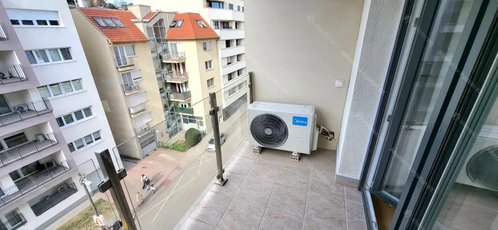 Kiadó albérlet 303000 Ft/hó áron: Budapest, IX. kerület  Lenhossék utca. Mérete: 45 nm, 2 szobás | Alberlet.hu - 6676893