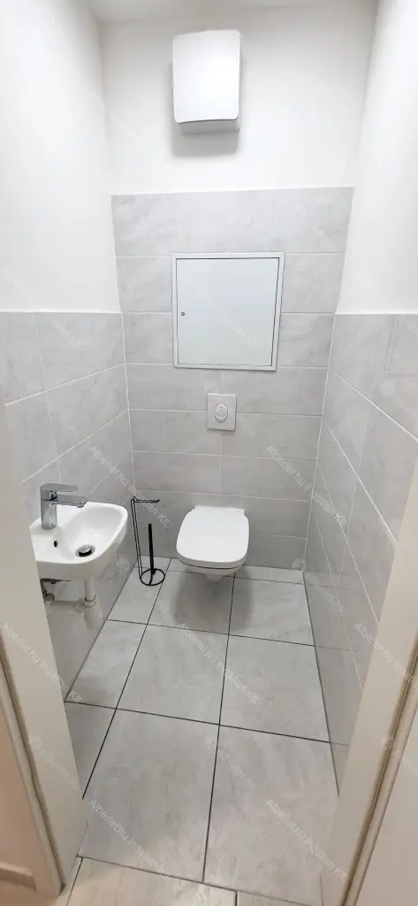 Kiadó albérlet 295000 Ft/hó áron: Budapest, IX. kerület  Lenhossék utca. Mérete: 45 nm, 2 szobás | Alberlet.hu - 6643573