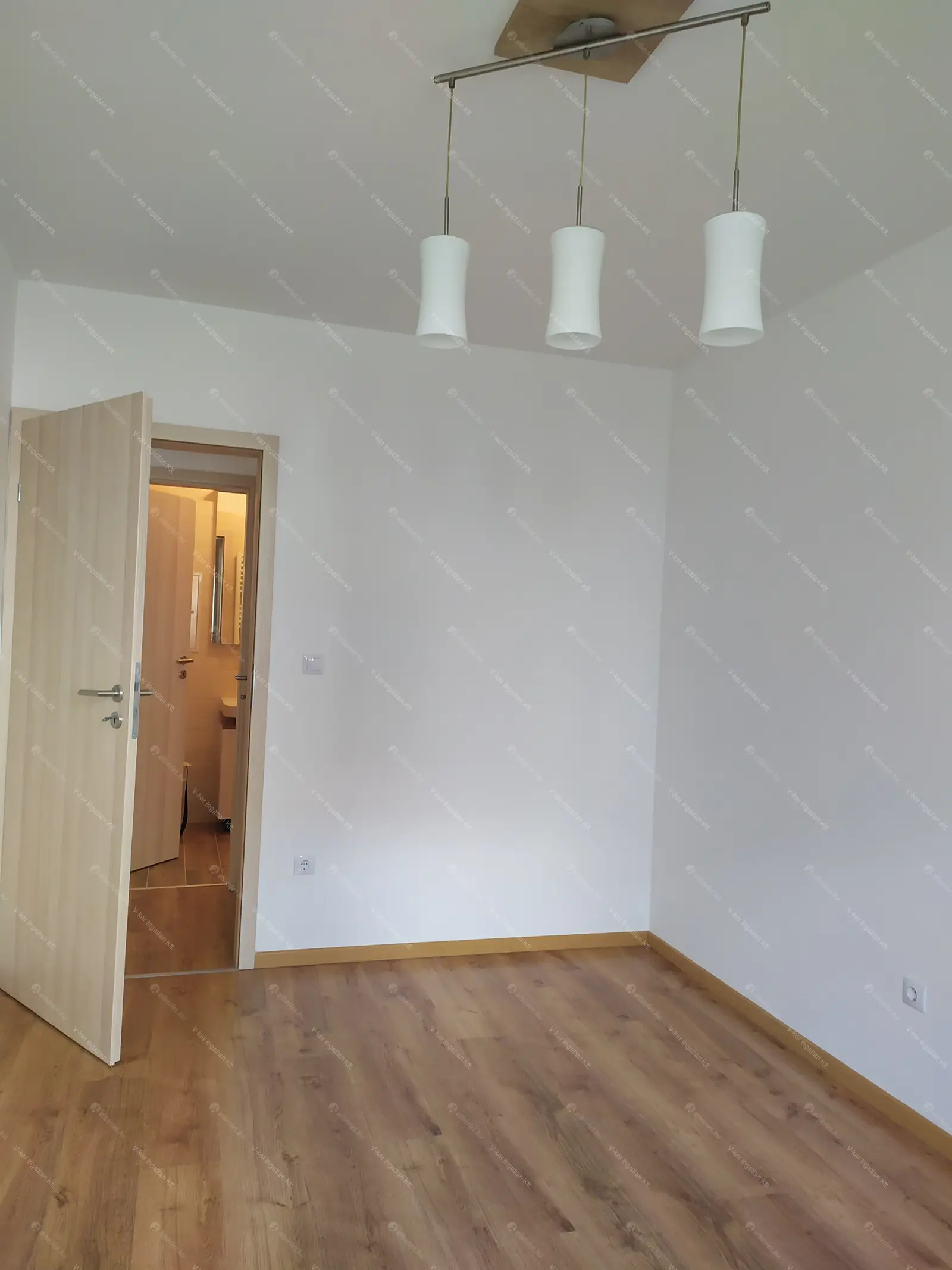 Kiadó albérlet 260000 Ft/hó áron: Budapest, IX. kerület  Lenhossék utca. Mérete: 45 nm, 2 szobás | Alberlet.hu - 6659736