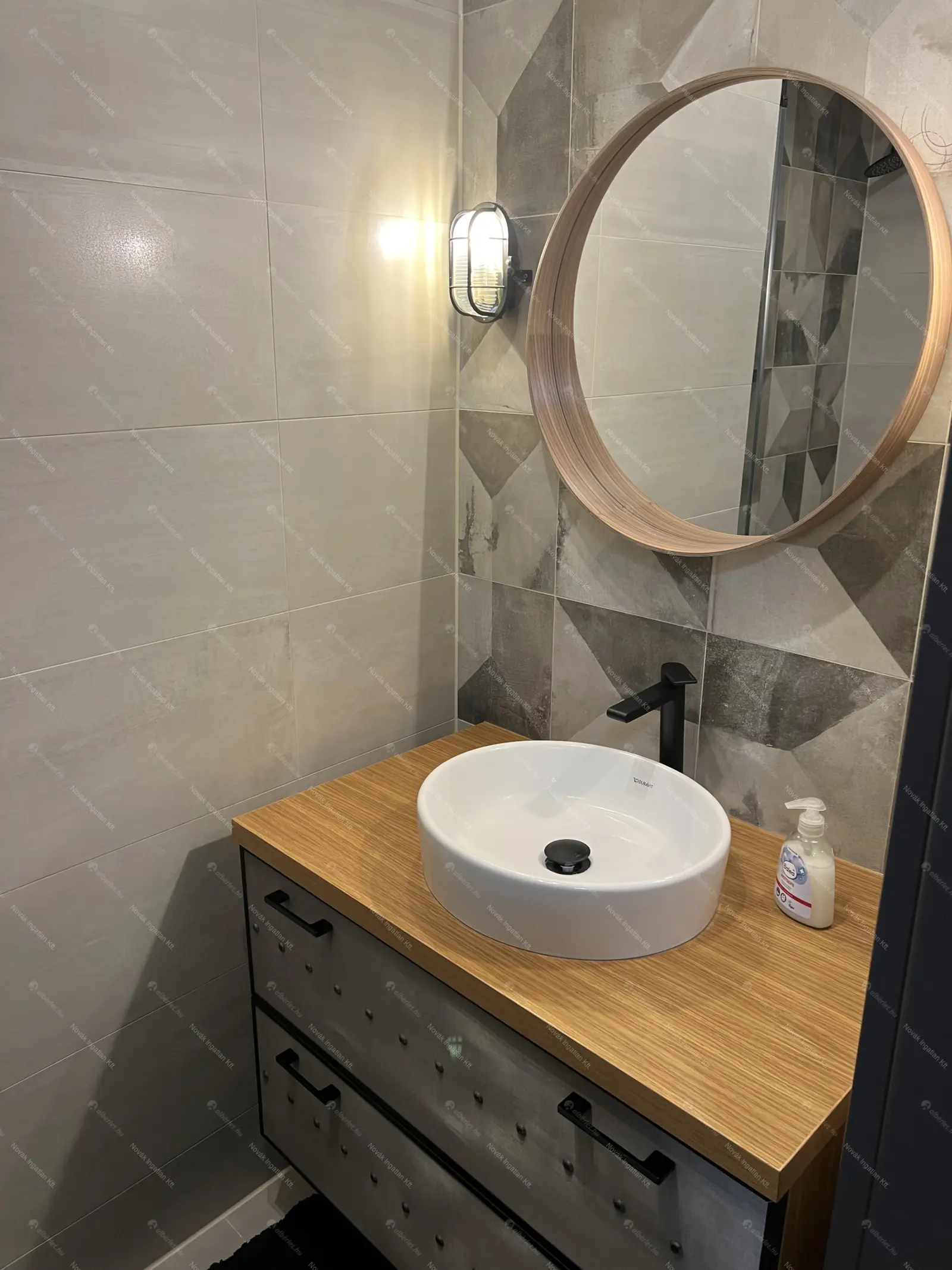 Kiadó albérlet 300000 Ft/hó áron: Budapest, IX. kerület  Lenhossék utca. Mérete: 47 nm, 2 szobás | Alberlet.hu - 6689603