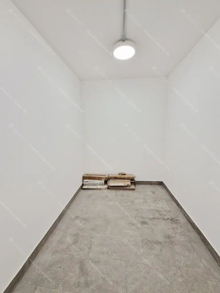 Kiadó albérlet 260000 Ft/hó áron: Budapest, IX. kerület  Lenhossék utca. Mérete: 49 nm, 2 szobás | Alberlet.hu - 6655296