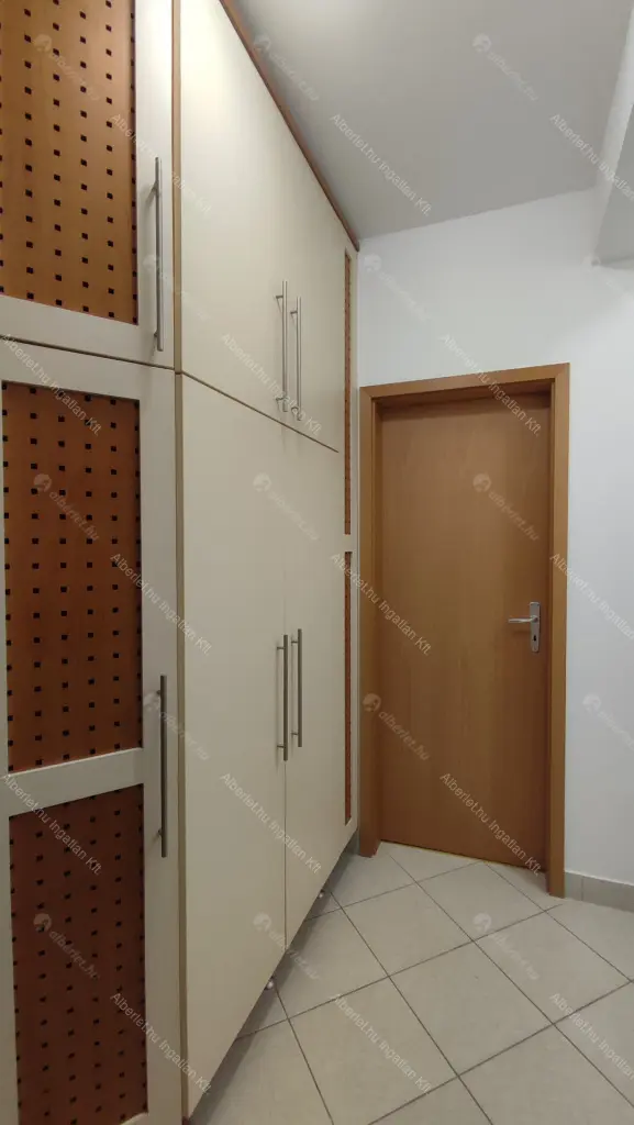 Kiadó albérlet 280000 Ft/hó áron: Budapest, IX. kerület  Lenhossék utca. Mérete: 51 nm, 2 szobás | Alberlet.hu - 6644299