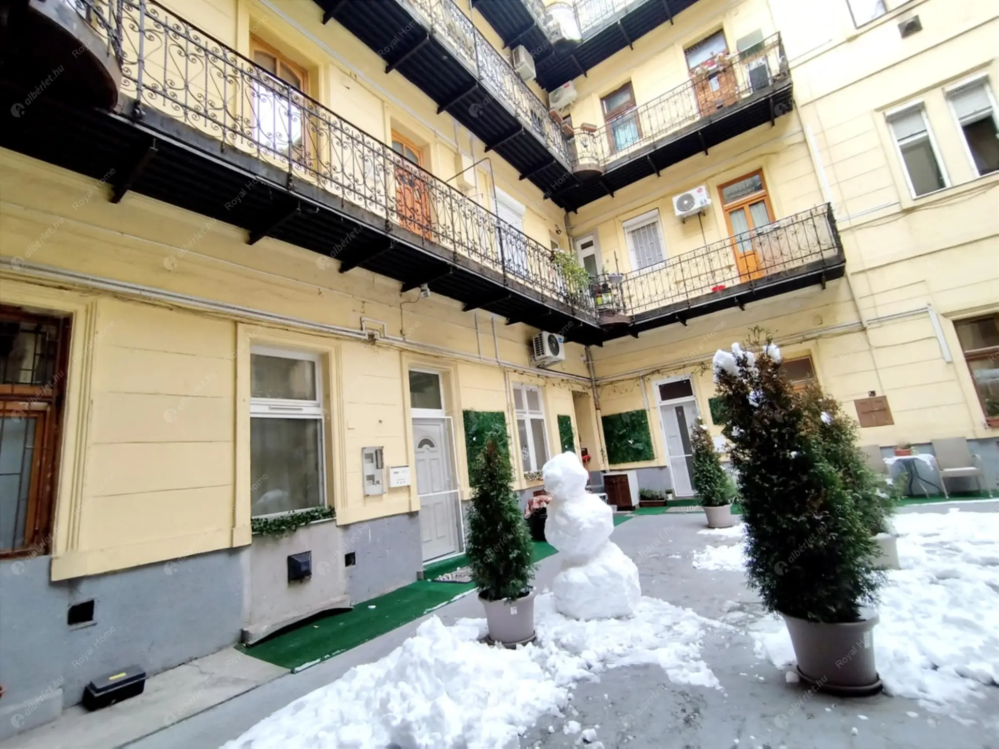 Kiadó albérlet 219000 Ft/hó áron: Budapest, IX. kerület  Liliom utca. Mérete: 70 nm, 3 szobás | Alberlet.hu - 6617735