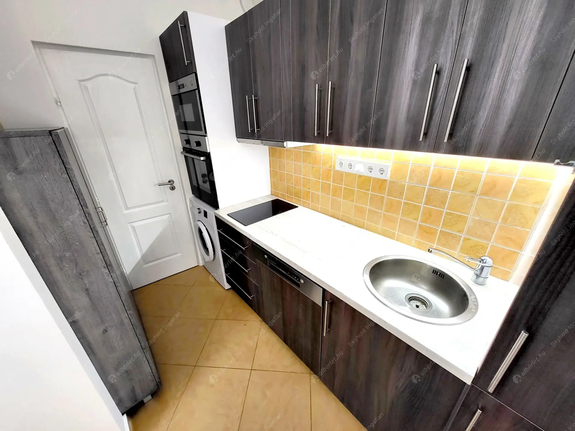 Kiadó albérlet 182000 Ft/hó áron: Budapest, IX. kerület  Lónyay utca. Mérete: 26 nm, 1 szobás | Alberlet.hu - 6492853