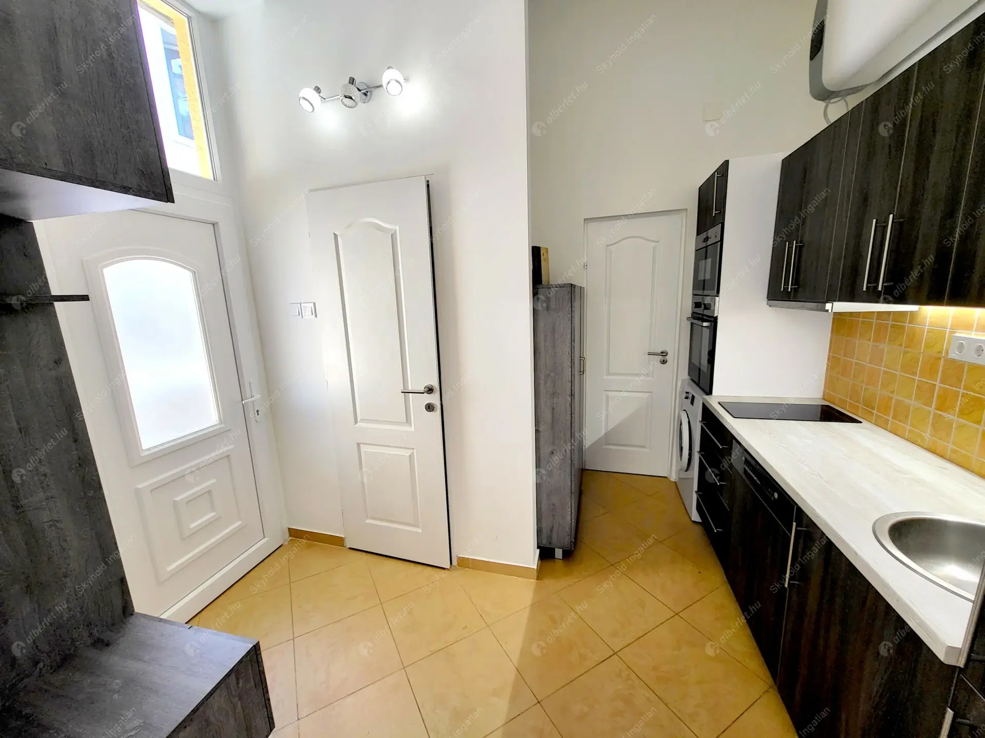 Kiadó albérlet 182000 Ft/hó áron: Budapest, IX. kerület  Lónyay utca. Mérete: 26 nm, 1 szobás | Alberlet.hu - 6492857