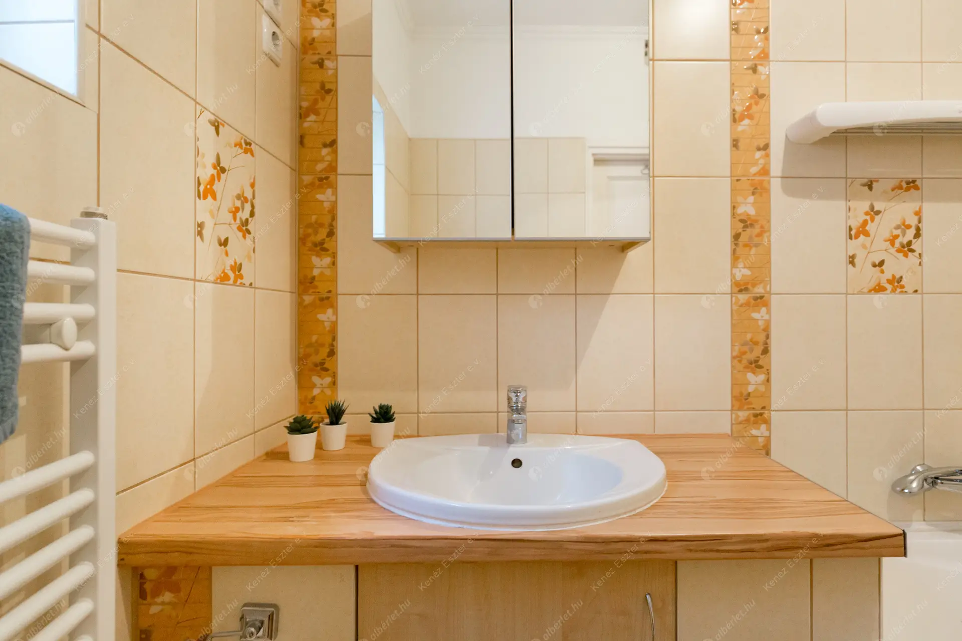 Kiadó albérlet 380000 Ft/hó áron: Budapest, IX. kerület  Lónyay utca. Mérete: 75 nm, 2 szobás | Alberlet.hu - 6500202