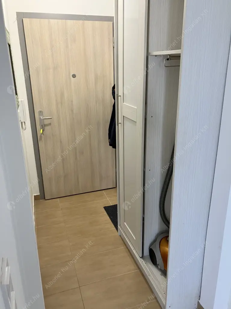 Kiadó albérlet 220000 Ft/hó áron: Budapest, IX. kerület  Márton utca. Mérete: 30 nm, 1 szobás | Alberlet.hu - 6577522