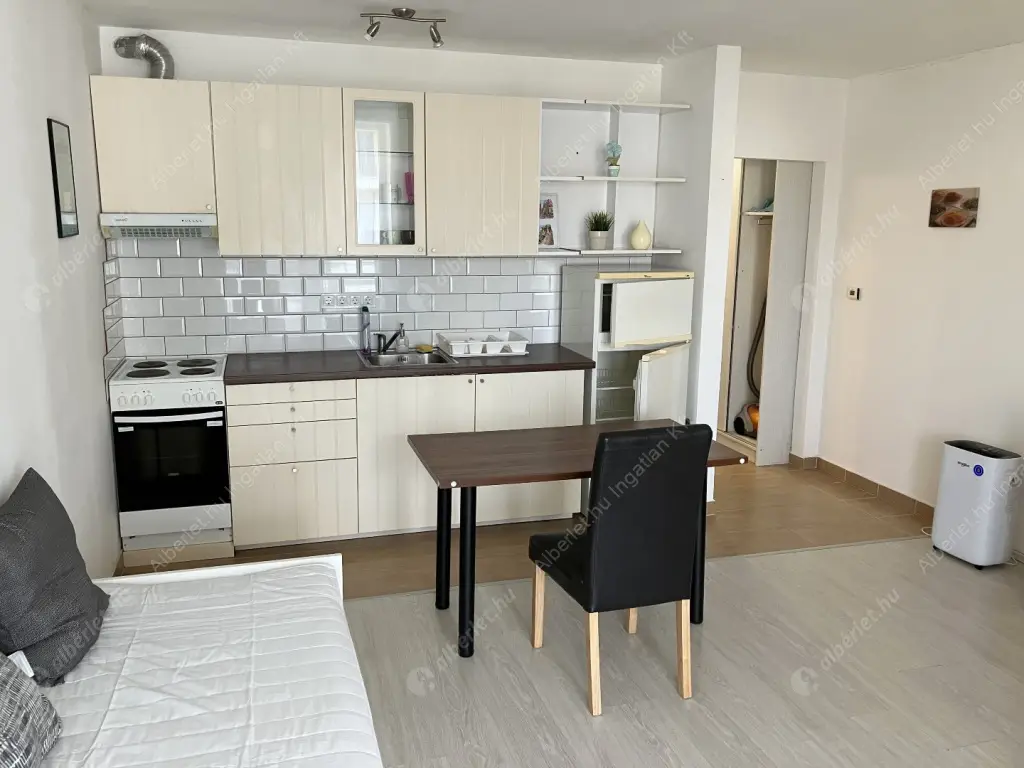 Kiadó albérlet 220000 Ft/hó áron: Budapest, IX. kerület  Márton utca. Mérete: 30 nm, 1 szobás | Alberlet.hu - 6578660