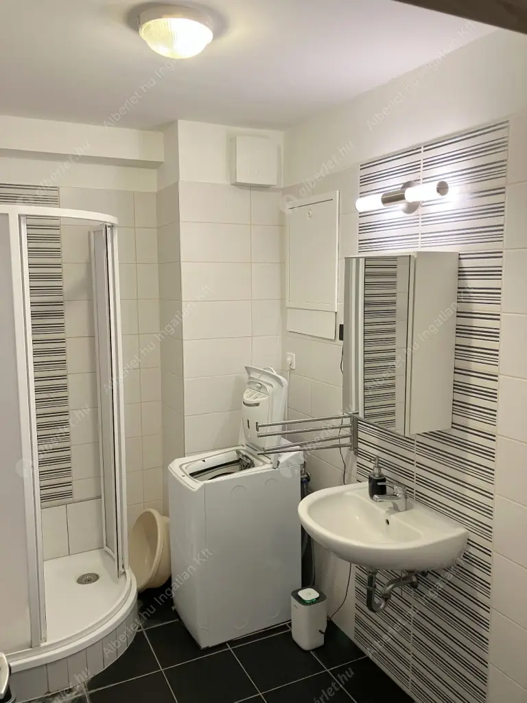 Kiadó albérlet 220000 Ft/hó áron: Budapest, IX. kerület  Márton utca. Mérete: 30 nm, 1 szobás | Alberlet.hu - 6578667